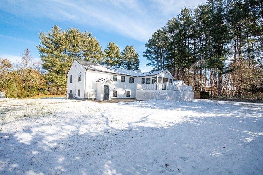 76 Pemberton St, Walpole, MA 02081