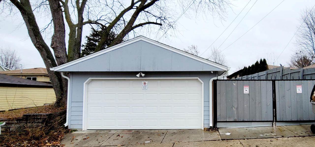 4225 N 67th ST, Milwaukee, WI 53216