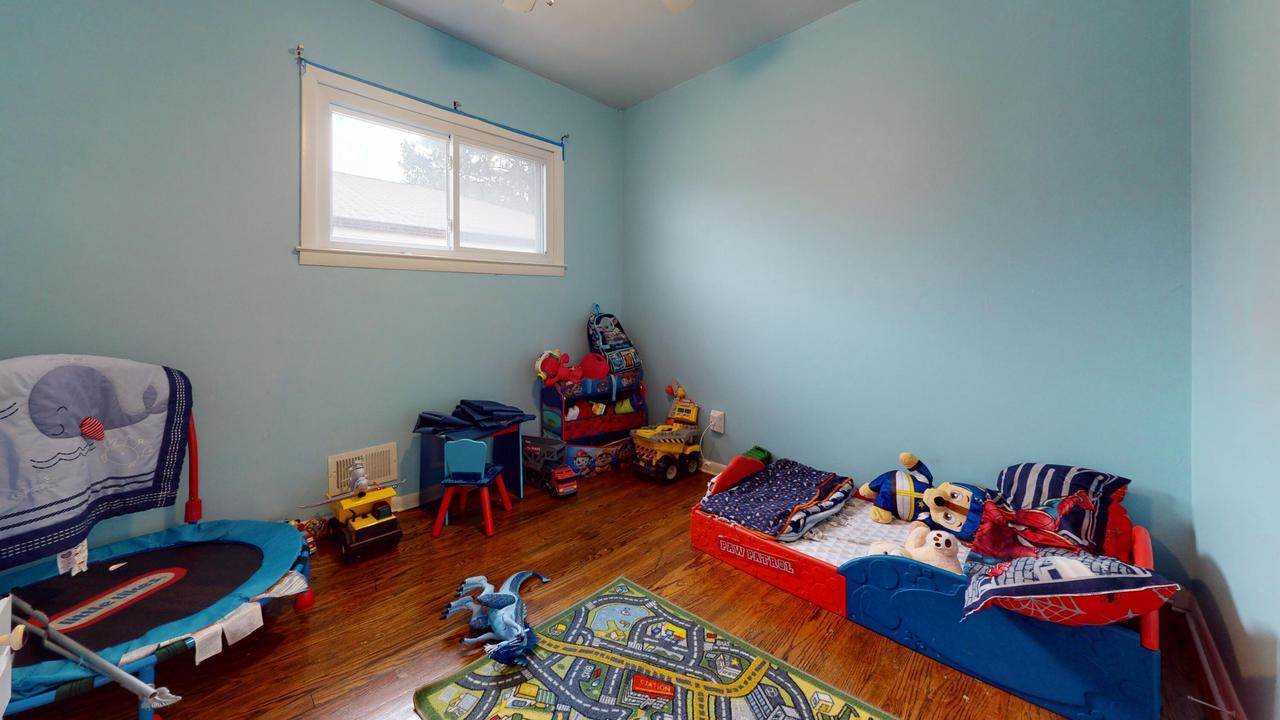 4225 N 67th ST, Milwaukee, WI 53216