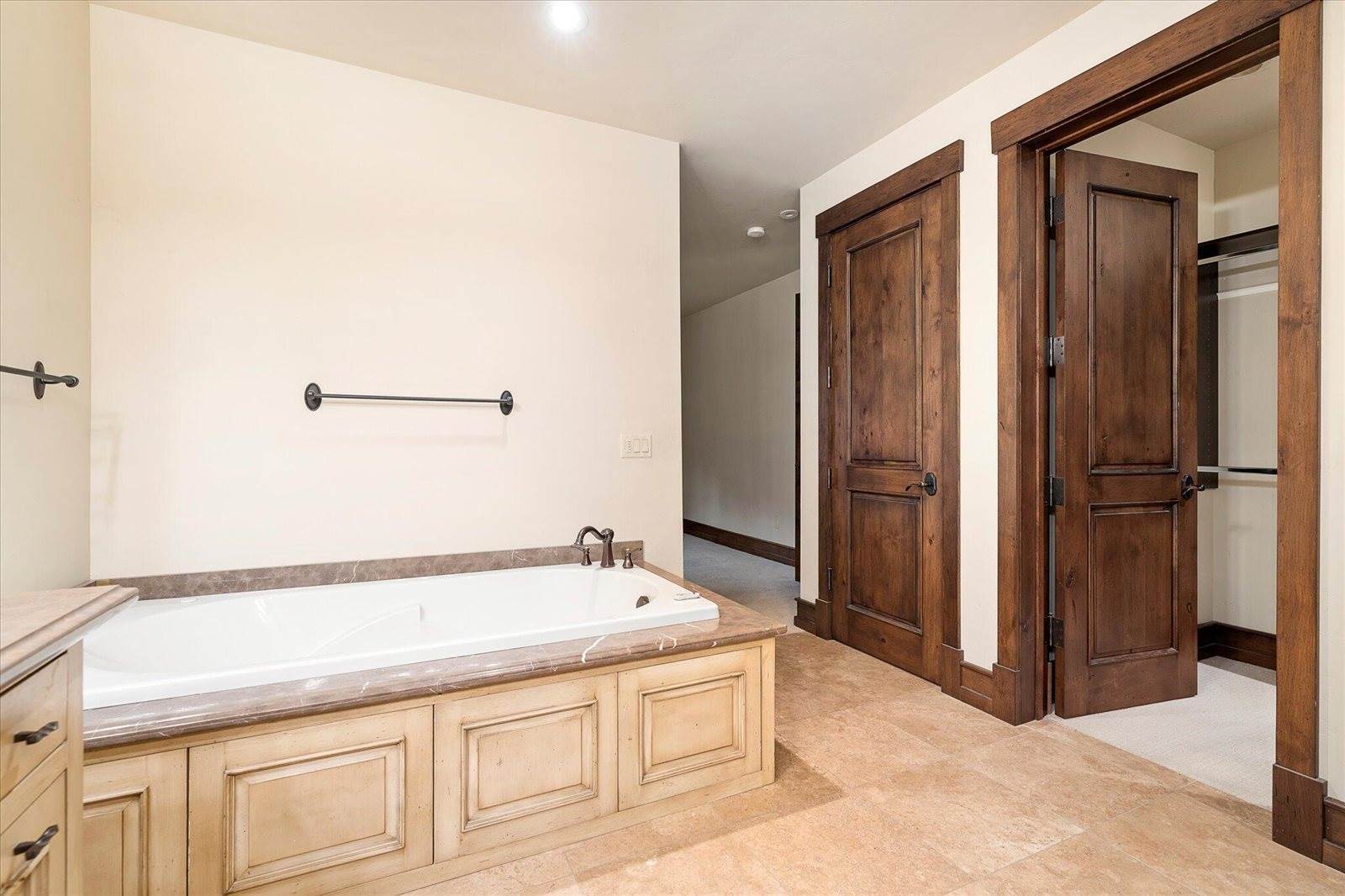 5675 Hwy 93 South, Unit 21, Somers, MT 59932