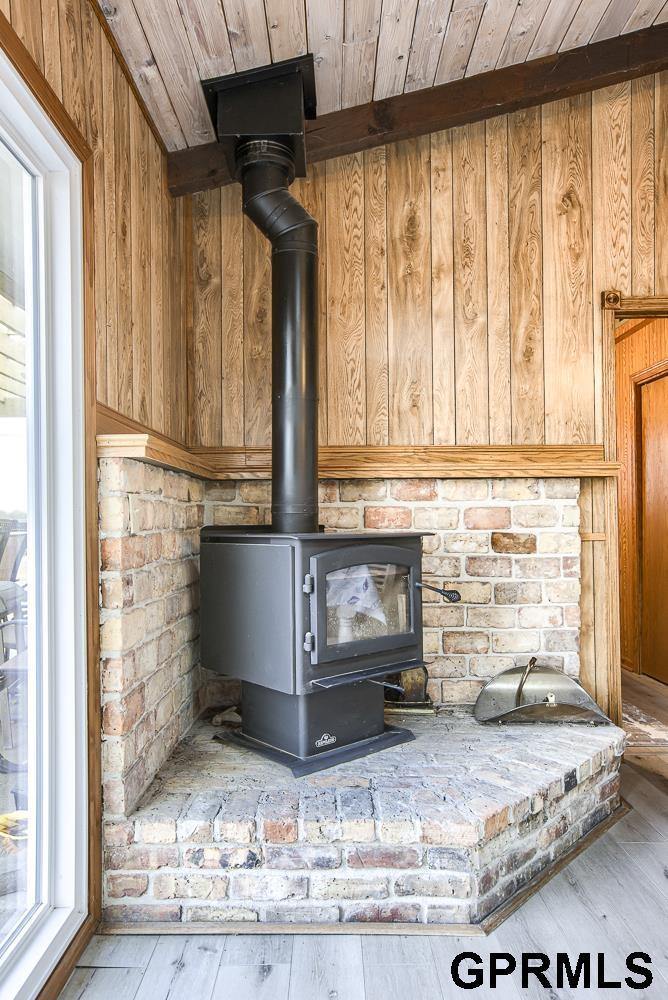 2523 W Shore Drive, Union, NE 68455