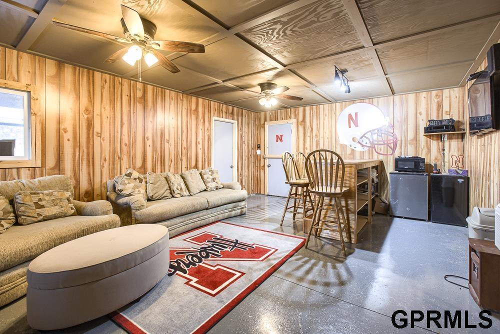 2523 W Shore Drive, Union, NE 68455