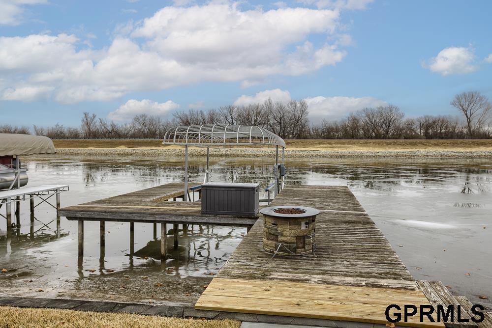 2523 W Shore Drive, Union, NE 68455