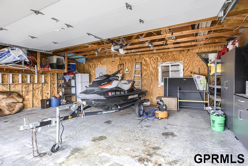 2523 W Shore Drive, Union, NE 68455