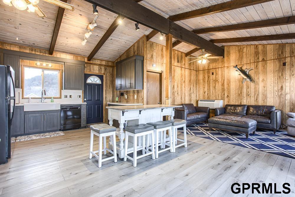 2523 W Shore Drive, Union, NE 68455