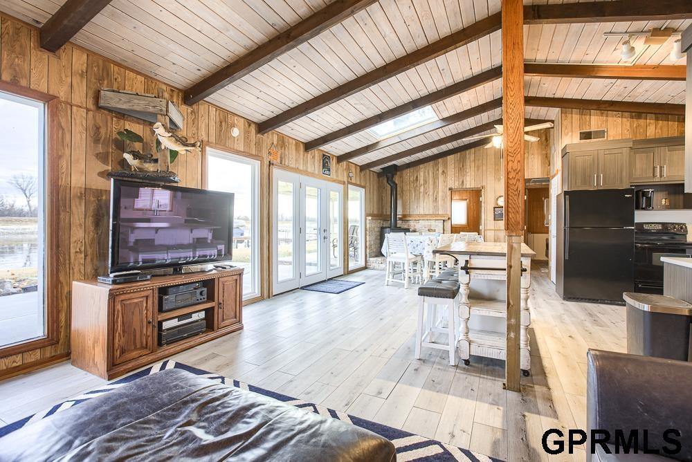 2523 W Shore Drive, Union, NE 68455