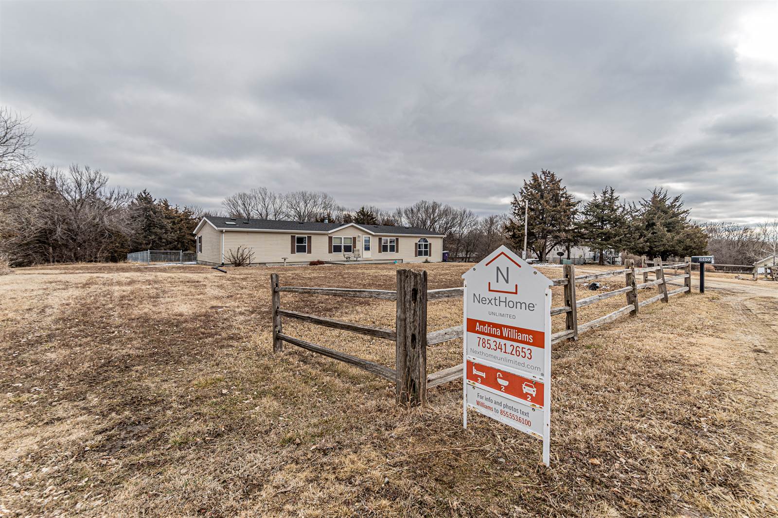 10802 Moske Circle, Milford, KS 66514