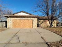 1044 S Beech St, Wichita, KS 67207