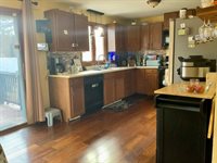 271 Parkerview St, Springfield, MA 01129