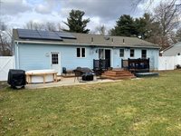 271 Parkerview St, Springfield, MA 01129