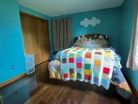 271 Parkerview St, Springfield, MA 01129
