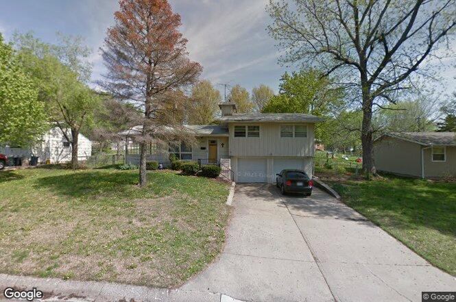 206 W. Sunrise Dr, Belton, MO 64012