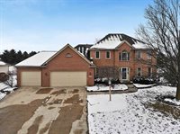 827 Red Bluff Drive, Fort Wayne, IN 46814