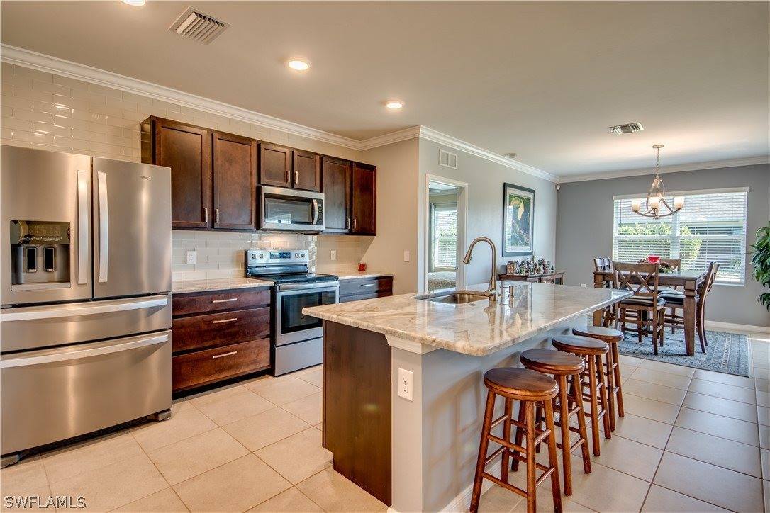 3405 Cancun Court, Cape Coral, FL 33909