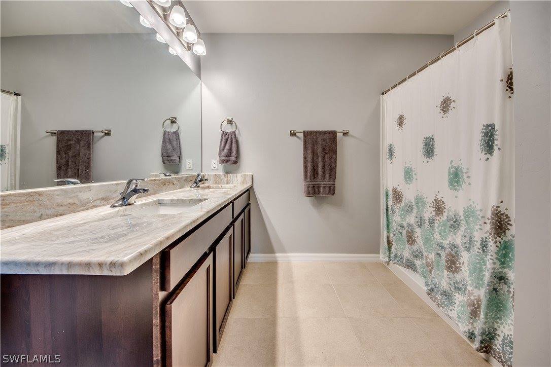 3405 Cancun Court, Cape Coral, FL 33909