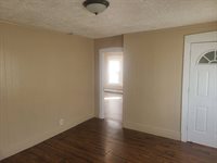 88 Tyler St, Springfield, MA 01109