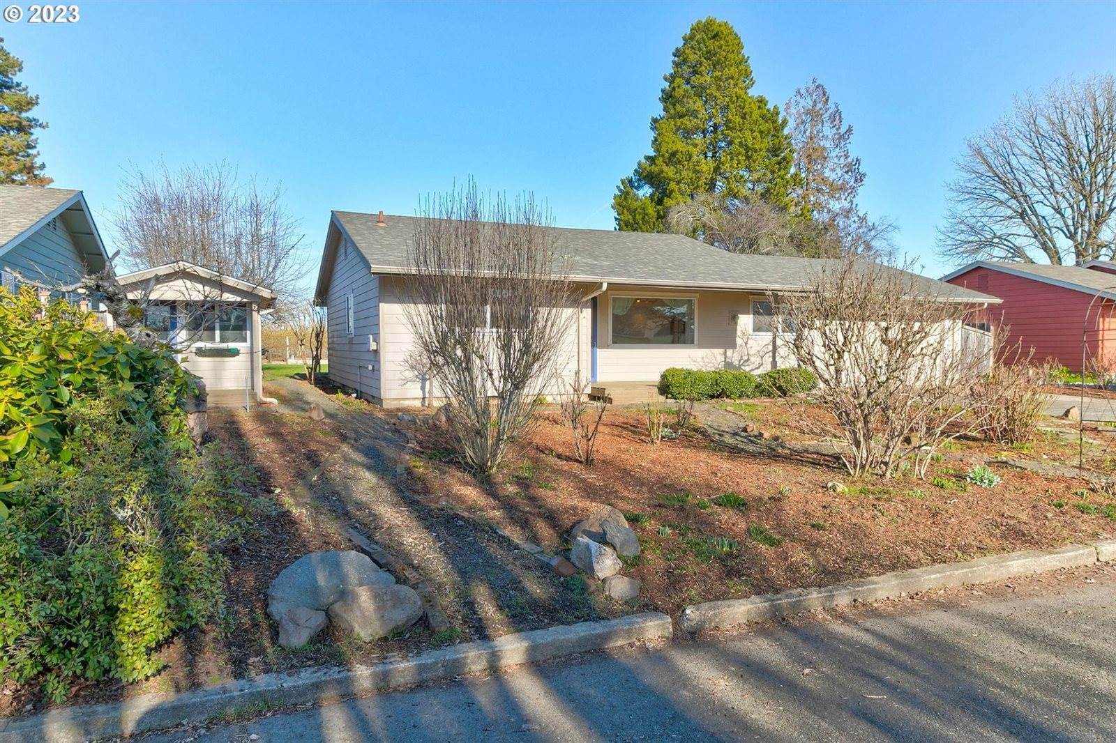 9580 SW Bayou Dr, McMinnville, OR 97128