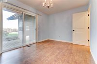 9580 SW Bayou Dr, McMinnville, OR 97128