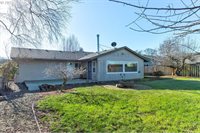 9580 SW Bayou Dr, McMinnville, OR 97128