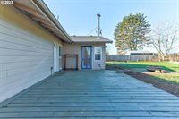 9580 SW Bayou Dr, McMinnville, OR 97128