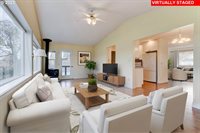 9580 SW Bayou Dr, McMinnville, OR 97128