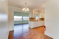 9580 SW Bayou Dr, McMinnville, OR 97128
