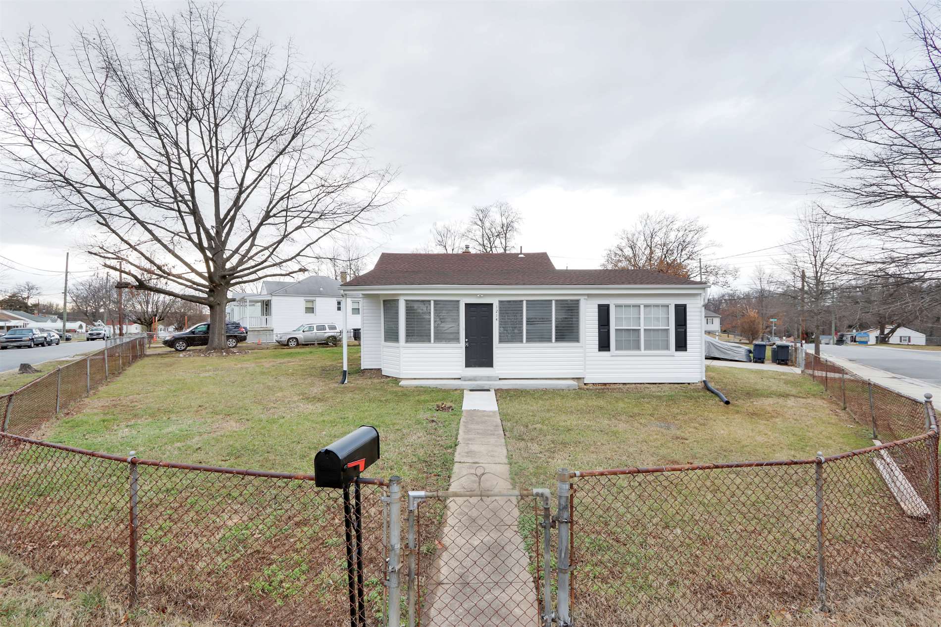 1214 Farmingdale Avenue, Capitol Heights, MD 20743