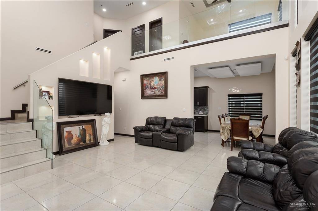 1116 West Dukakis Avenue, Alton, TX 78573