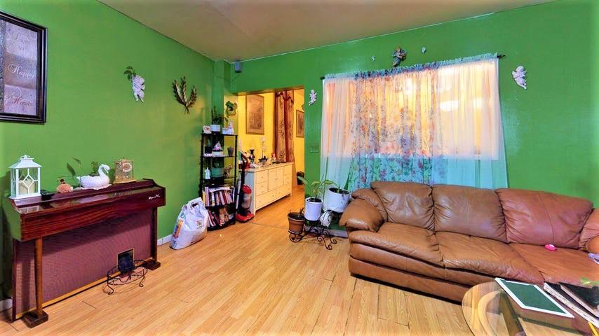 2483 S 6th ST 2485, Milwaukee, WI 53215