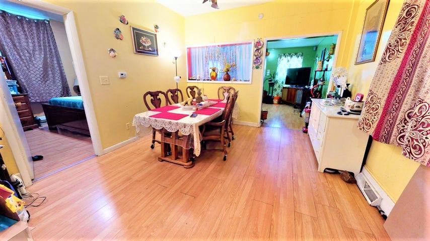 2483 S 6th ST 2485, Milwaukee, WI 53215