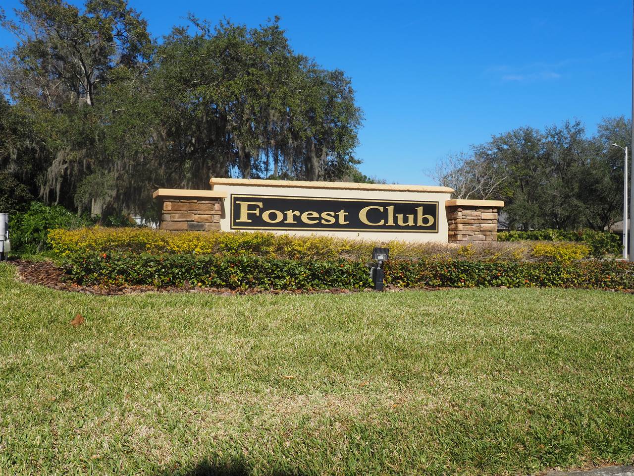 2713 Forest Club Drive, Plant City, FL 33566