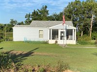 407 South Lake RD, Silver Lake, KS 66539