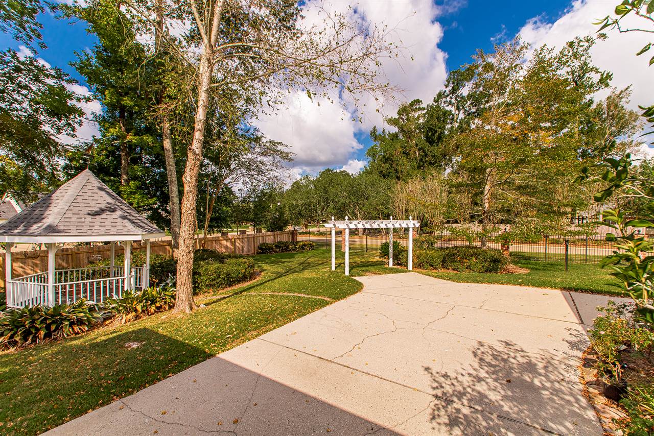 203 Black Jack Oak Lane, Madisonville, LA 70447