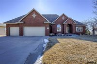 17109 Oakmont Drive, Omaha, NE 68136