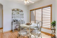 17109 Oakmont Drive, Omaha, NE 68136