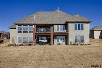 17109 Oakmont Drive, Omaha, NE 68136