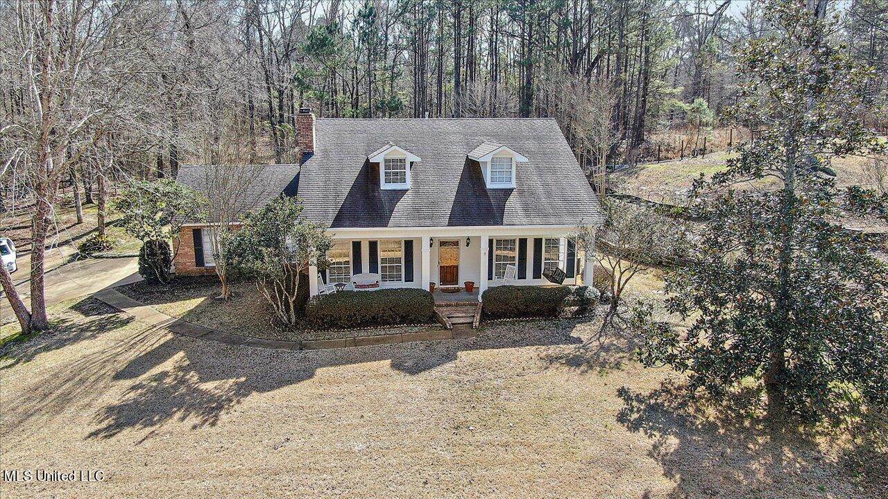 108 Country Oaks Drive, Terry, MS 39170