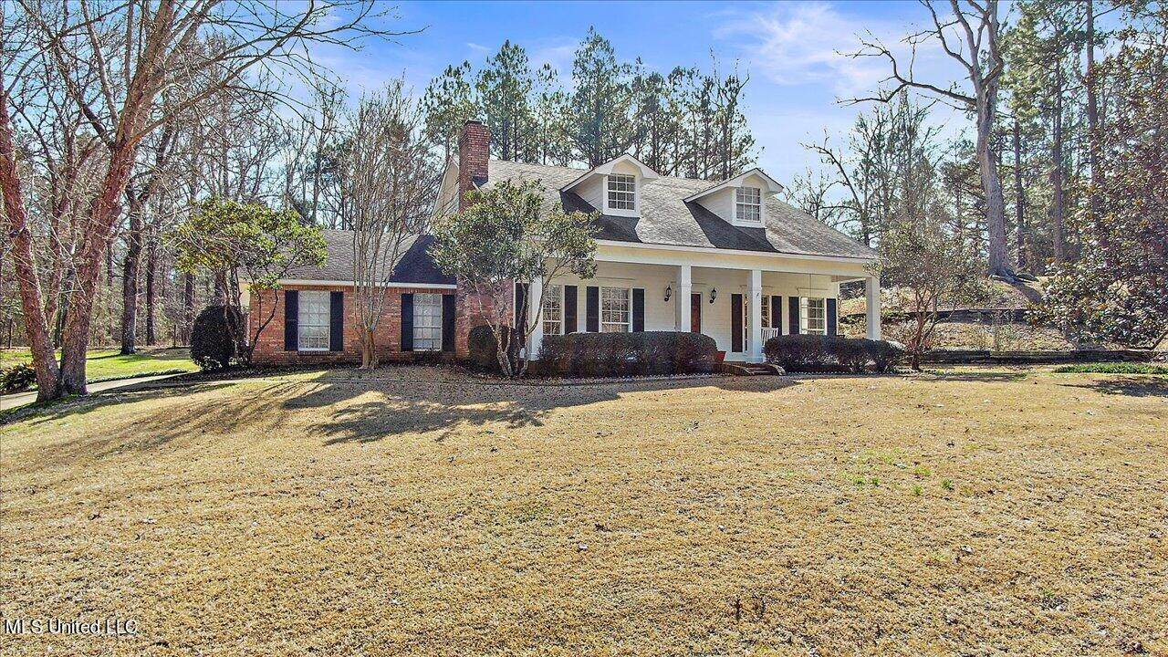108 Country Oaks Drive, Terry, MS 39170