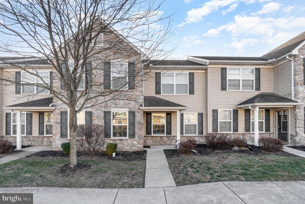 225 Abrams Avenue, Carlisle, PA 17013