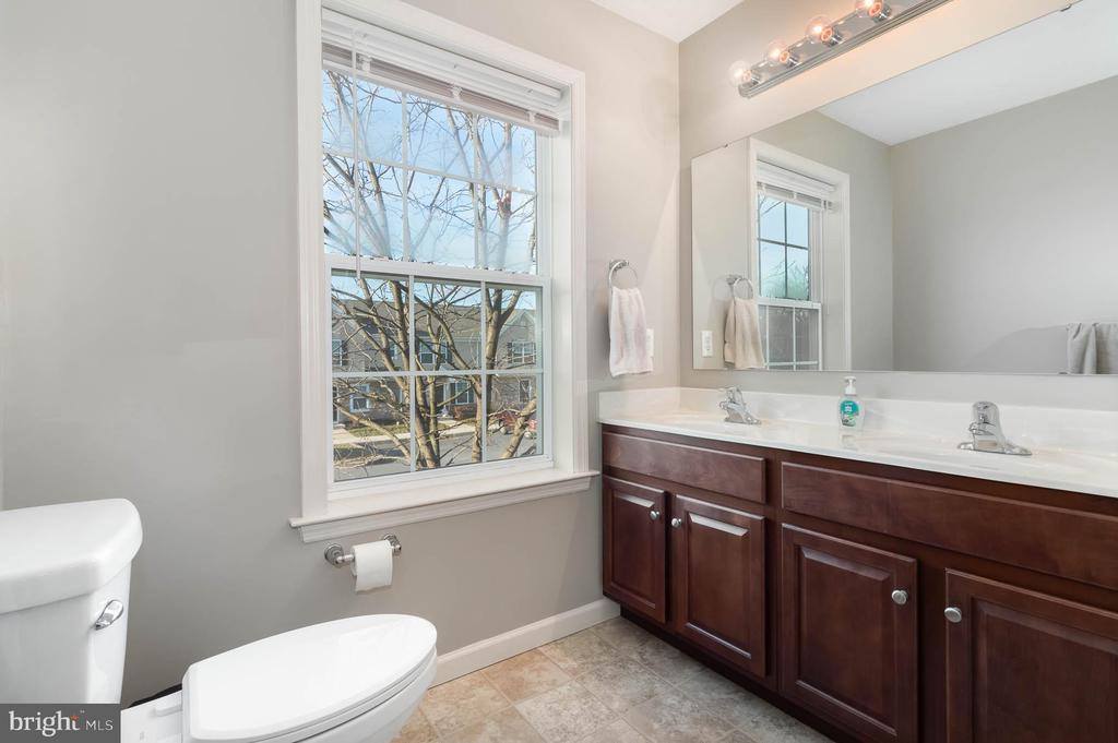 225 Abrams Avenue, Carlisle, PA 17013