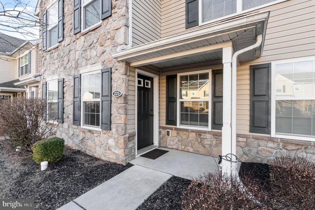 225 Abrams Avenue, Carlisle, PA 17013