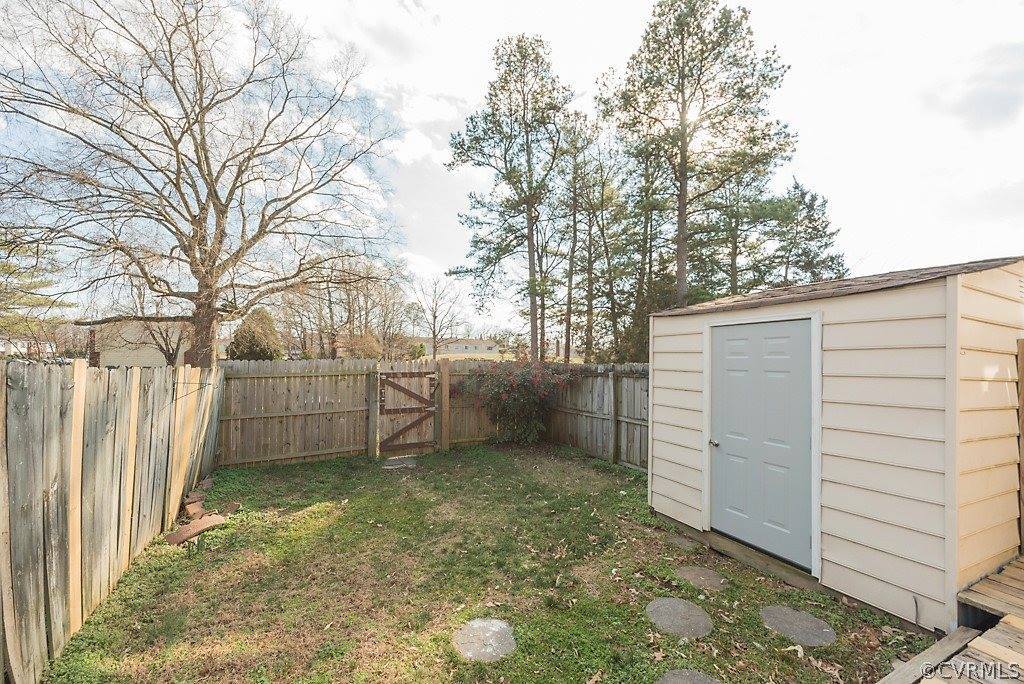 9621 Springfield Woods Circle, Henrico County, VA 23060