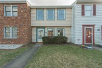 9621 Springfield Woods Circle, Henrico County, VA 23060