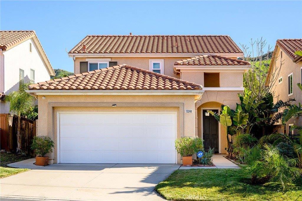 13248 Alta Vista Way, Sylmar, CA 91342