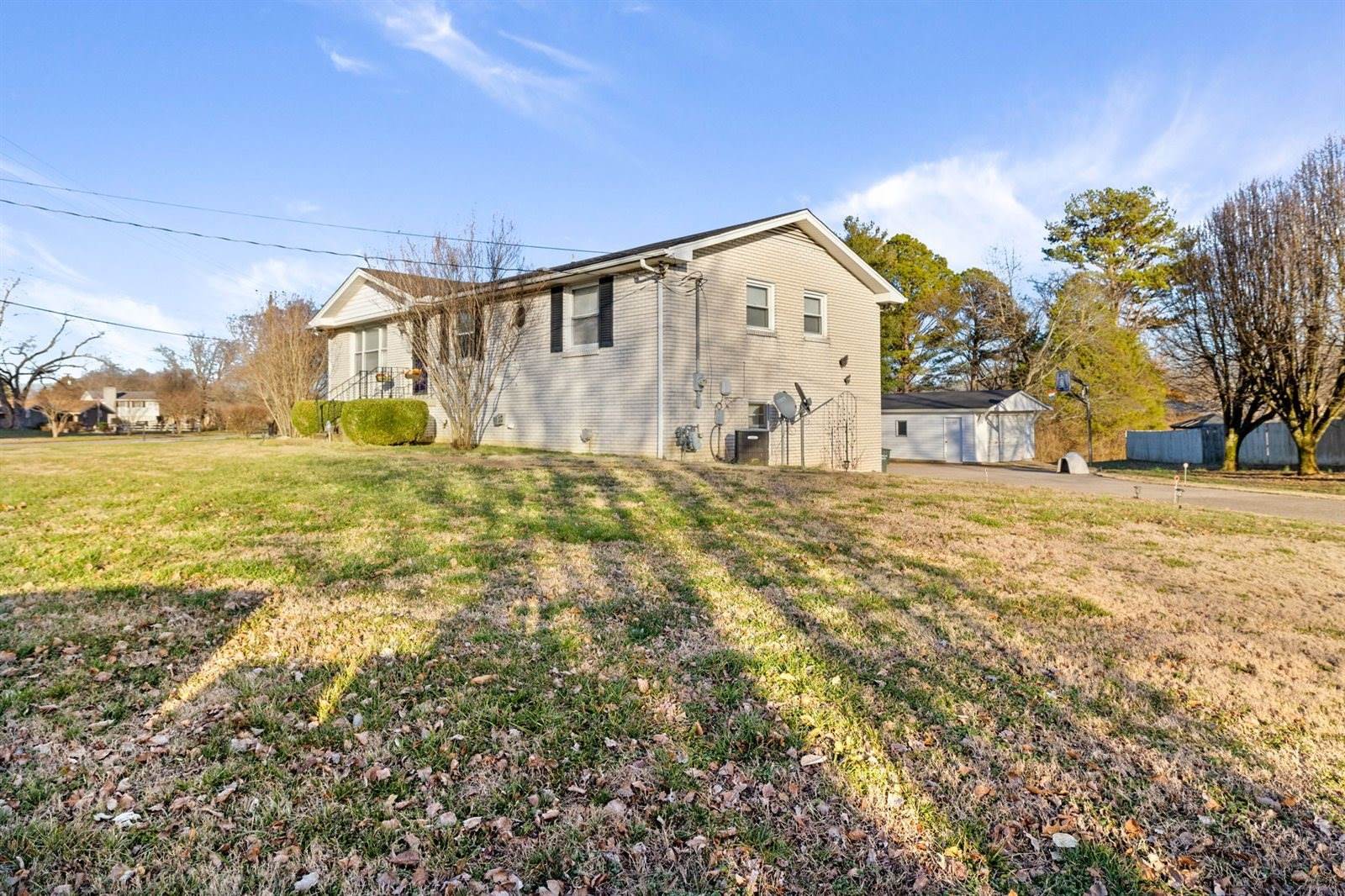 601 Des Moines Dr, Hermitage, TN 37076