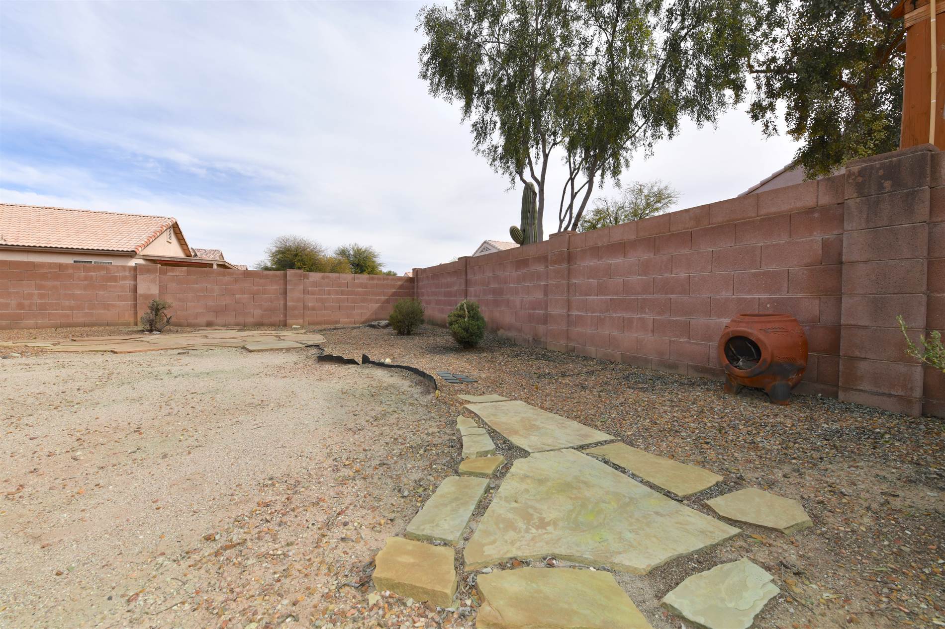 2263 W Silverbell Oasis Way, Tucson, AZ 85745