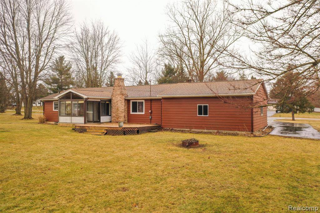 222 Bain Drive, Howell Township, MI 48855