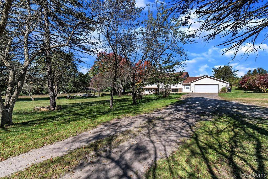 1340 Mower Road, Putnam Township, MI 48169