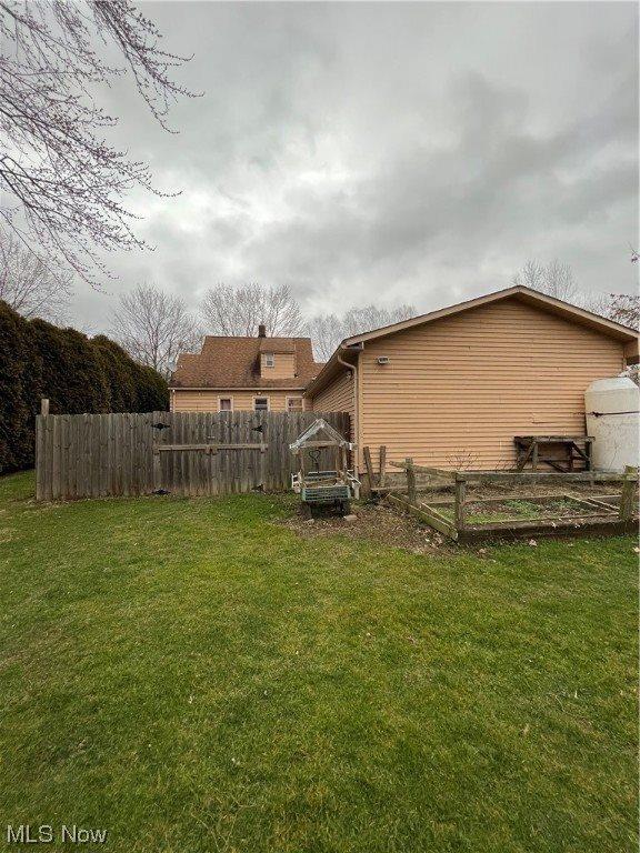 7490 Hitchcock Road, Youngstown, OH 44512