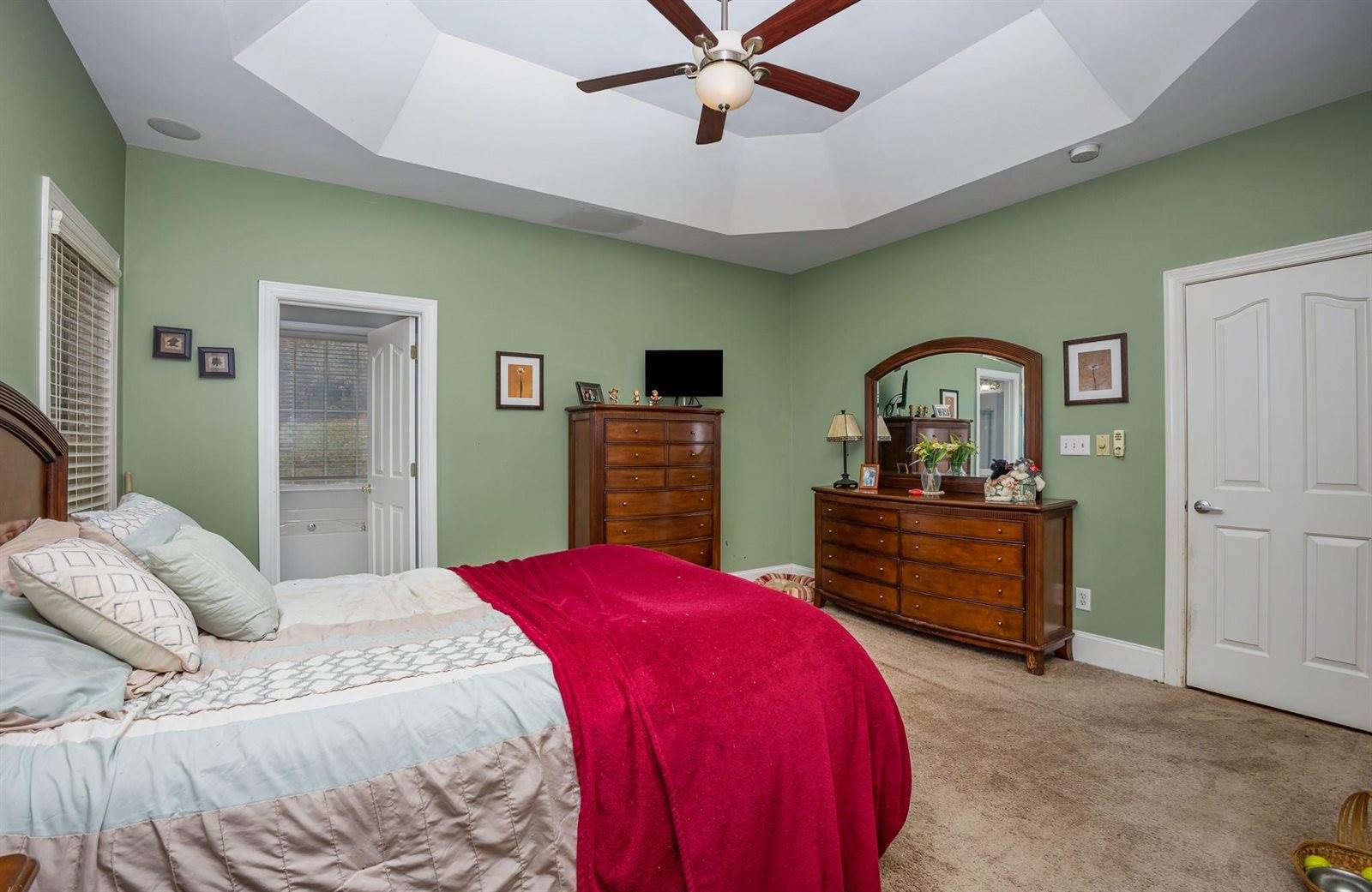 4605 Sarandon Court, Charlotte, NC 28215